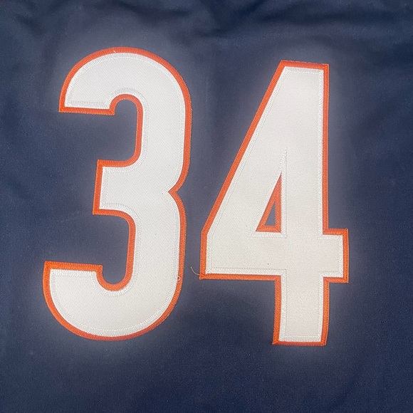 NFL Walter Payton #34 Chicago Bears Jersey - Picture 3 of 7